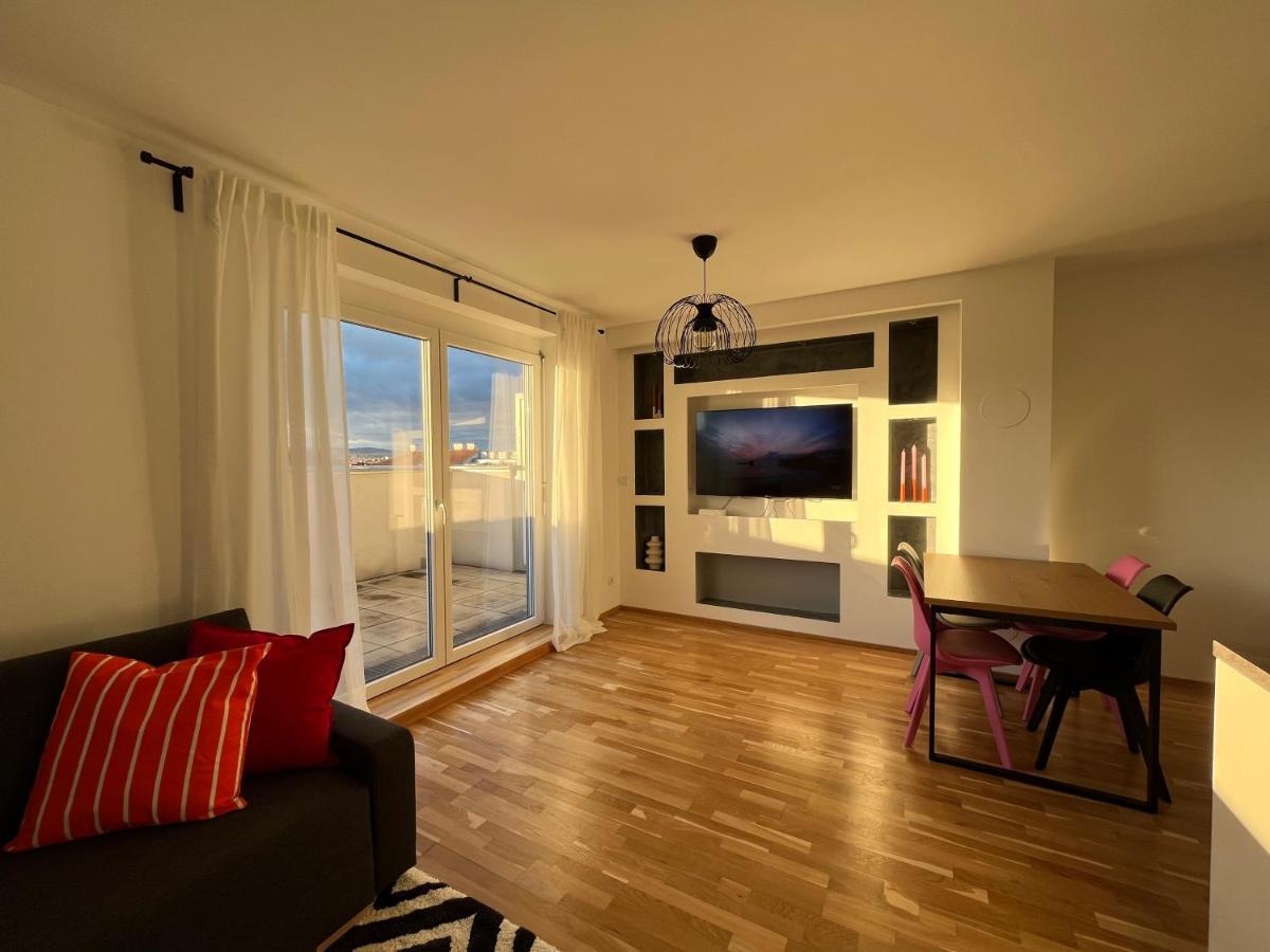 Penthouse Near Central Station With Free Parking Wien Exterior foto